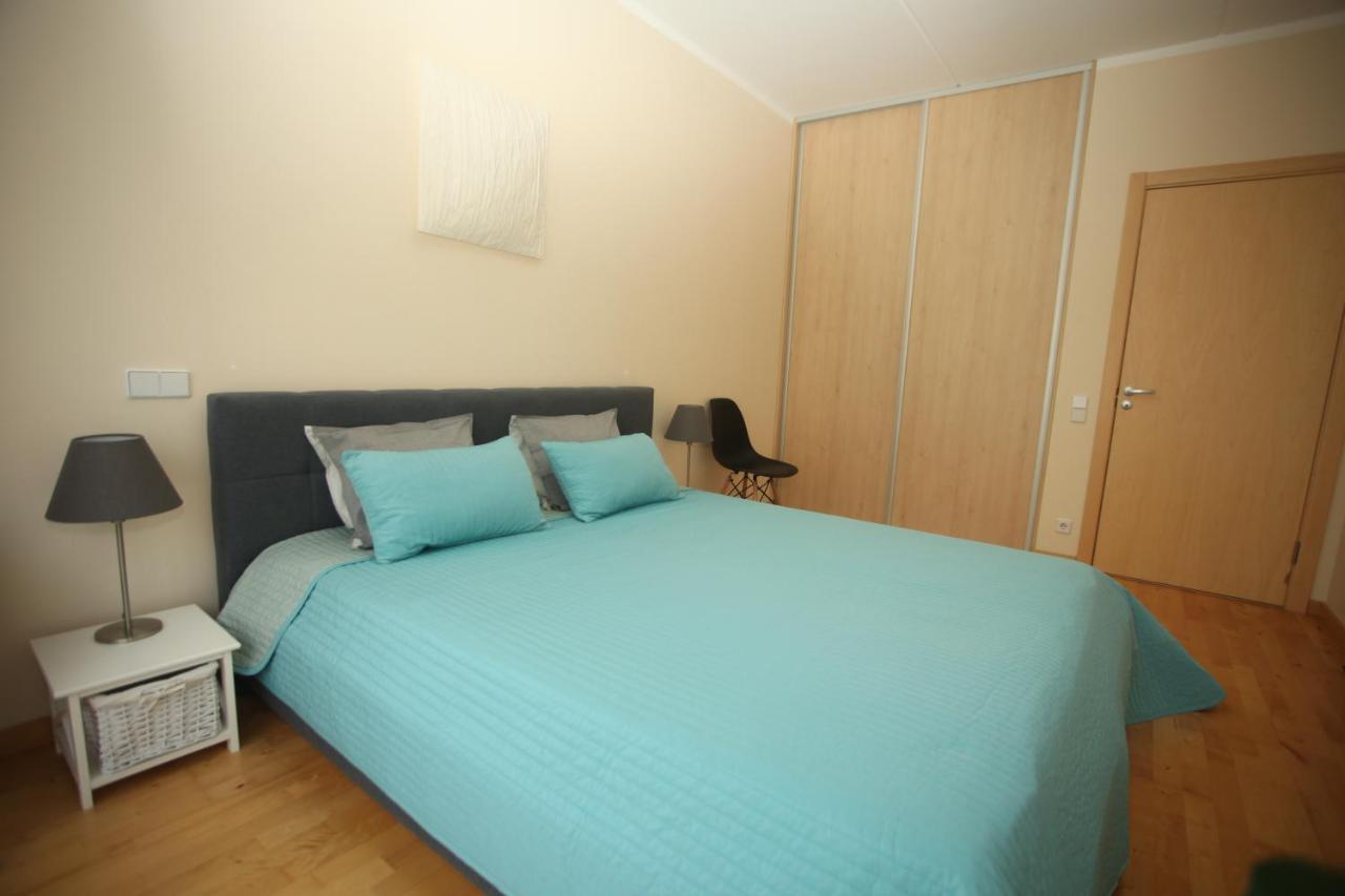 Cozy Home Apartment Kaivas, Free Parking, Self Check-In Riga Bagian luar foto