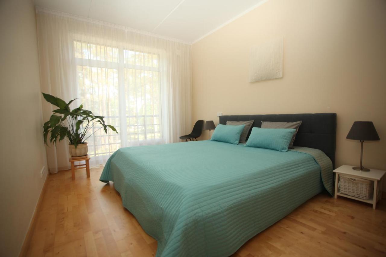 Cozy Home Apartment Kaivas, Free Parking, Self Check-In Riga Bagian luar foto